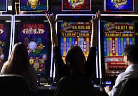 Papan peringkat turnamen Tarung Mesin di v77 slot menampilkan pemain teratas dan sistem poin real-time